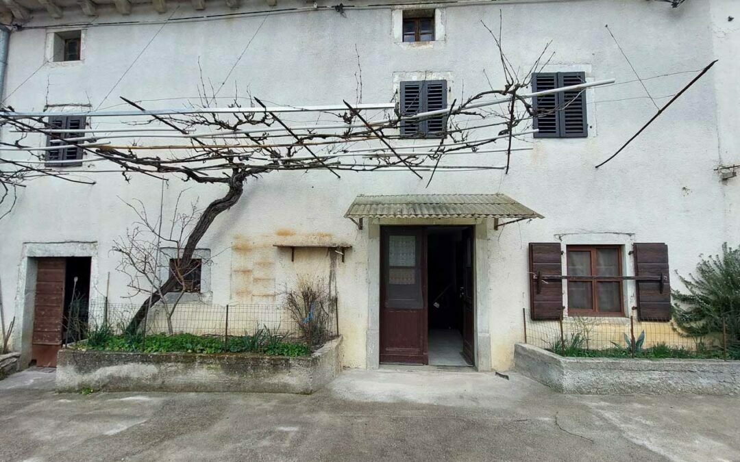Roč – kuća