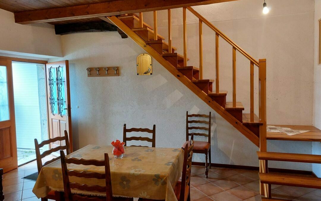 Okolica Buzeta – kuća i dvorište