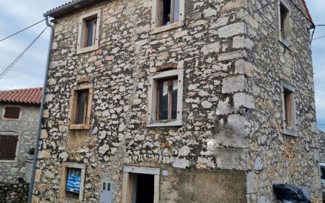 Brtonigla – kamena kuća