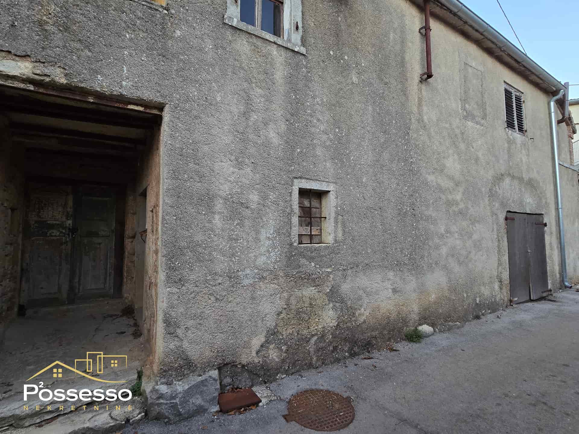 Pazin - kamena kuća - Possesso nekretnine