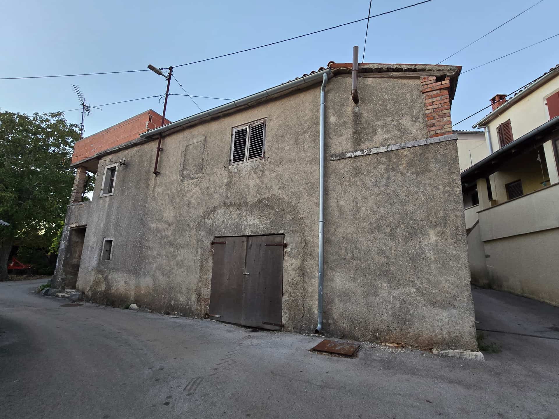 Pazin - kamena kuća - Possesso nekretnine