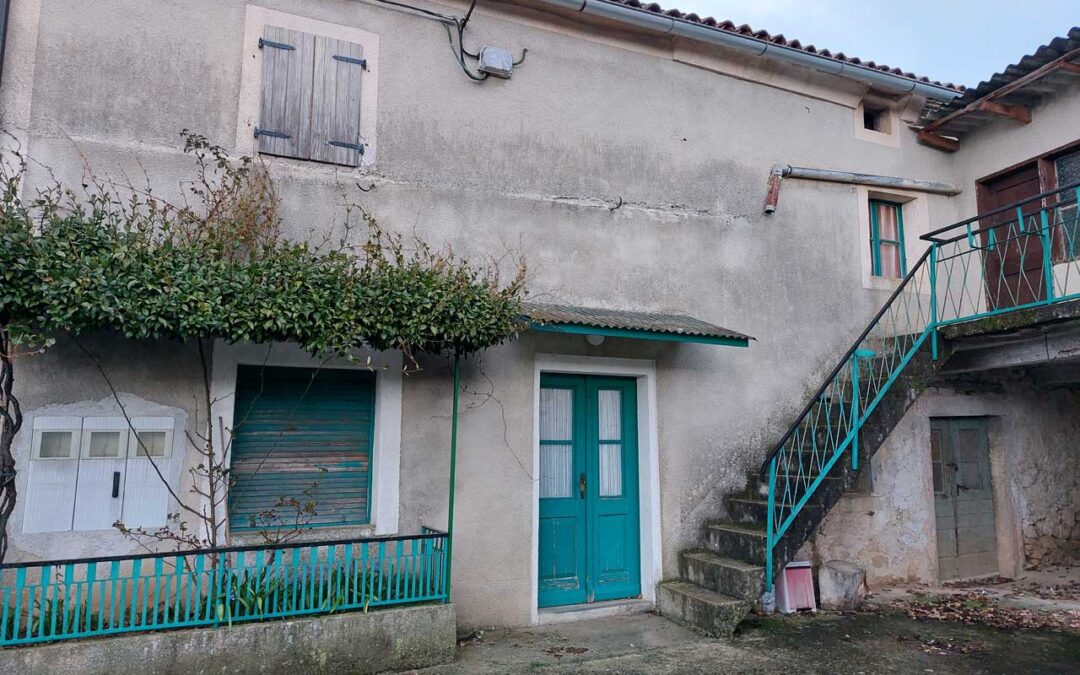 Ročko polje – kamena kuća s konobom