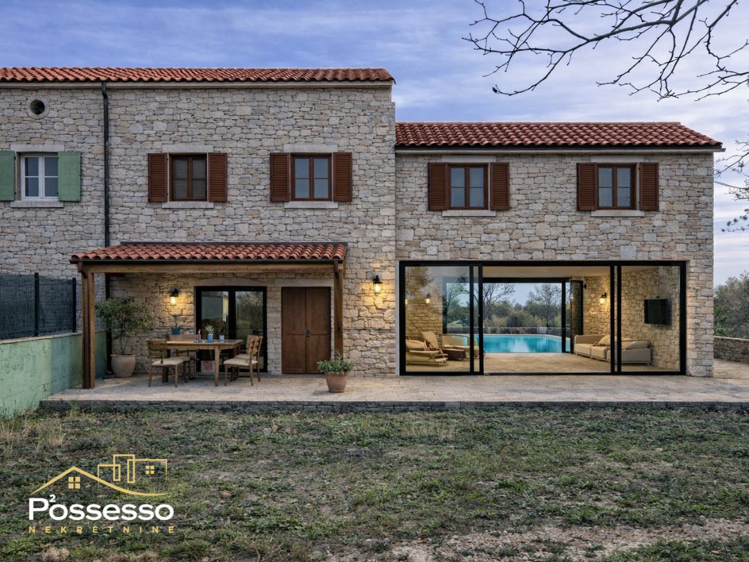 Vižinada - kamena kuća s okućnicom - Possesso nekretnine