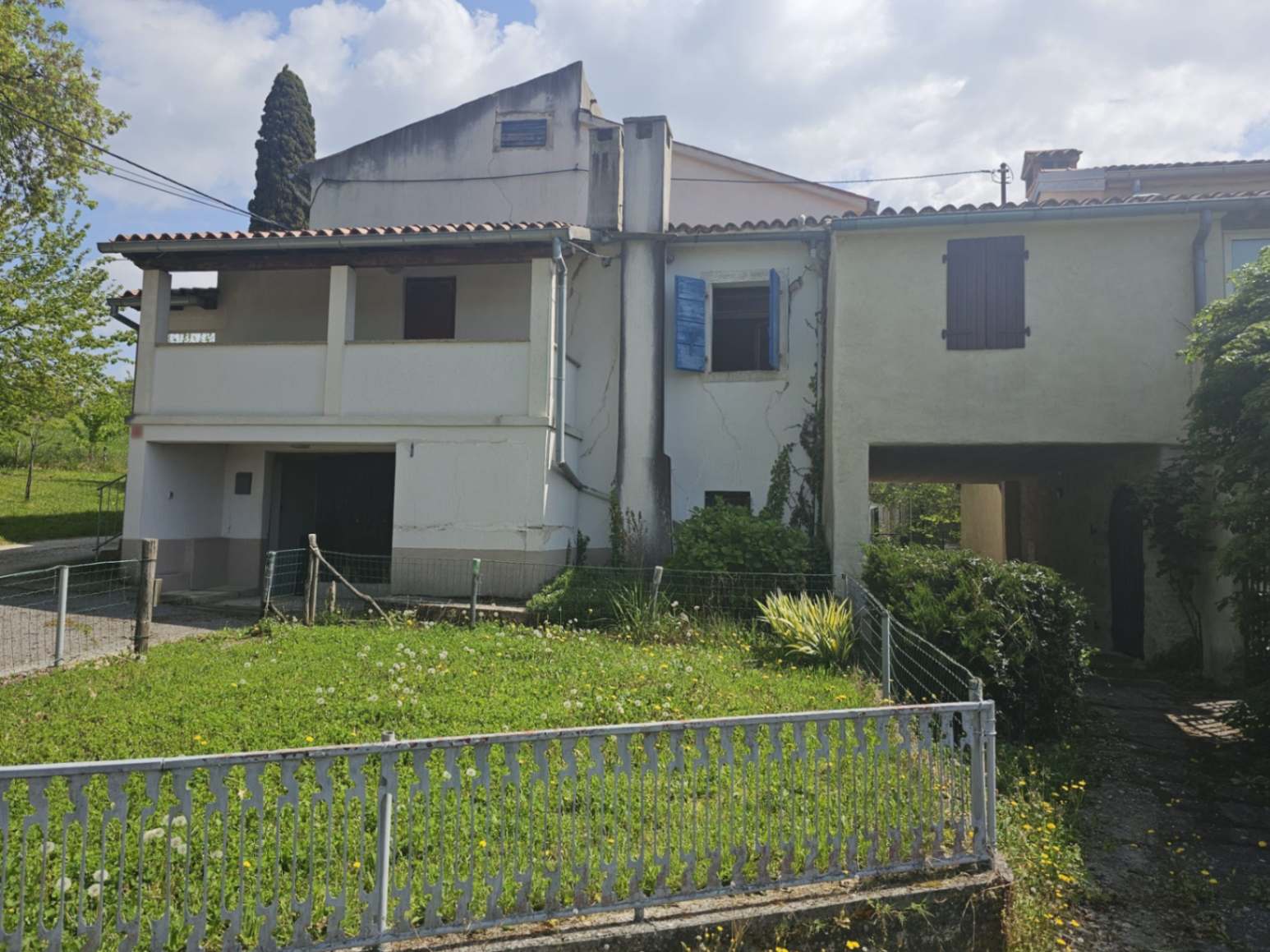 Motovun - kuća s okućnicom - Possesso nekretnine - Prodaja nekeretnina Istra