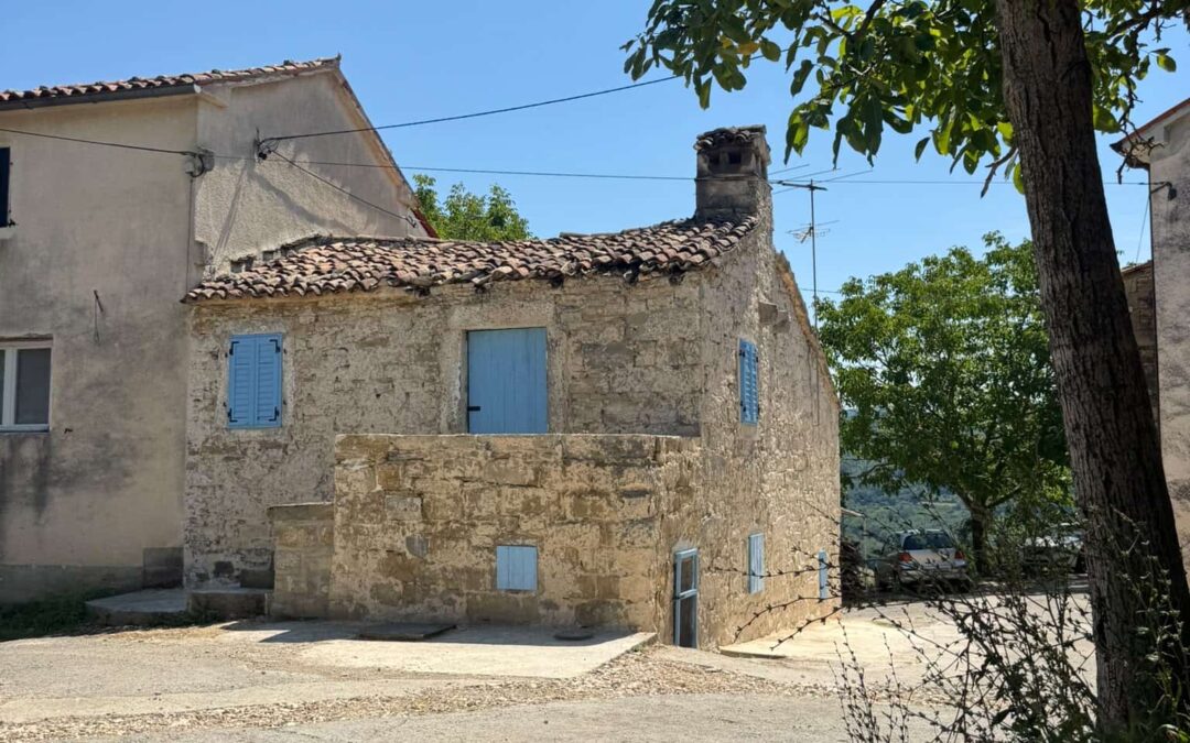 Buzet – kamena kuća