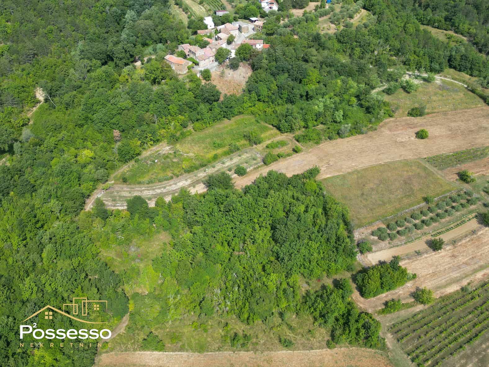 Buzet - poljoprivredno zemljište na rubu urbanizacije - Possesso nekretnine Hrvatska