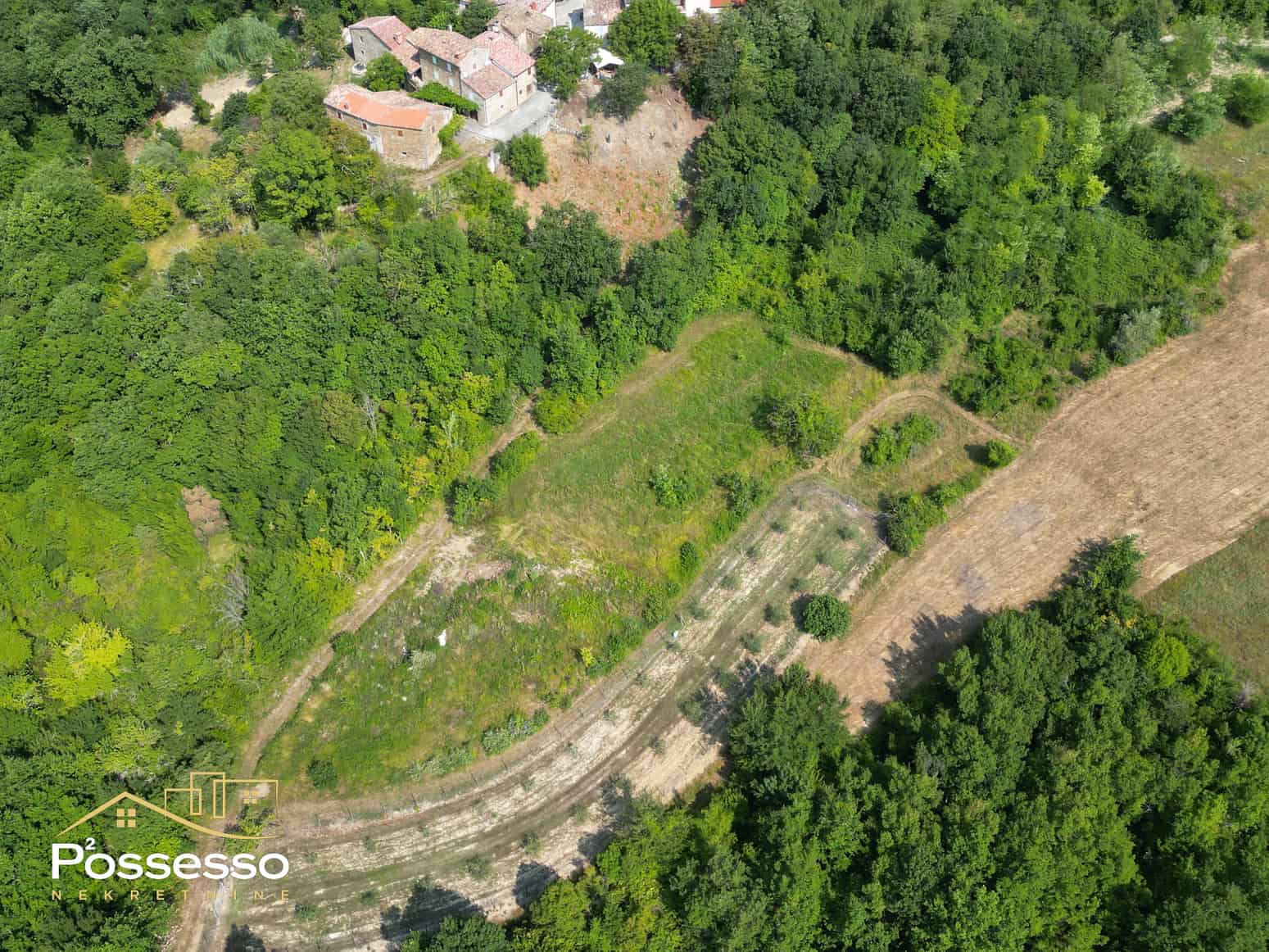 Buzet - poljoprivredno zemljište na rubu urbanizacije - Possesso nekretnine Hrvatska