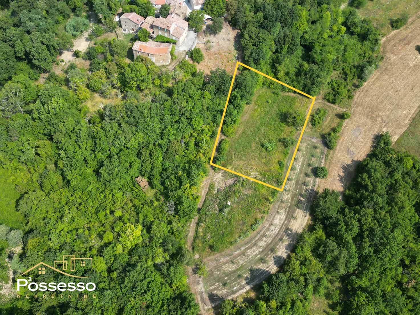 Buzet - poljoprivredno zemljište na rubu urbanizacije - Possesso nekretnine Hrvatska