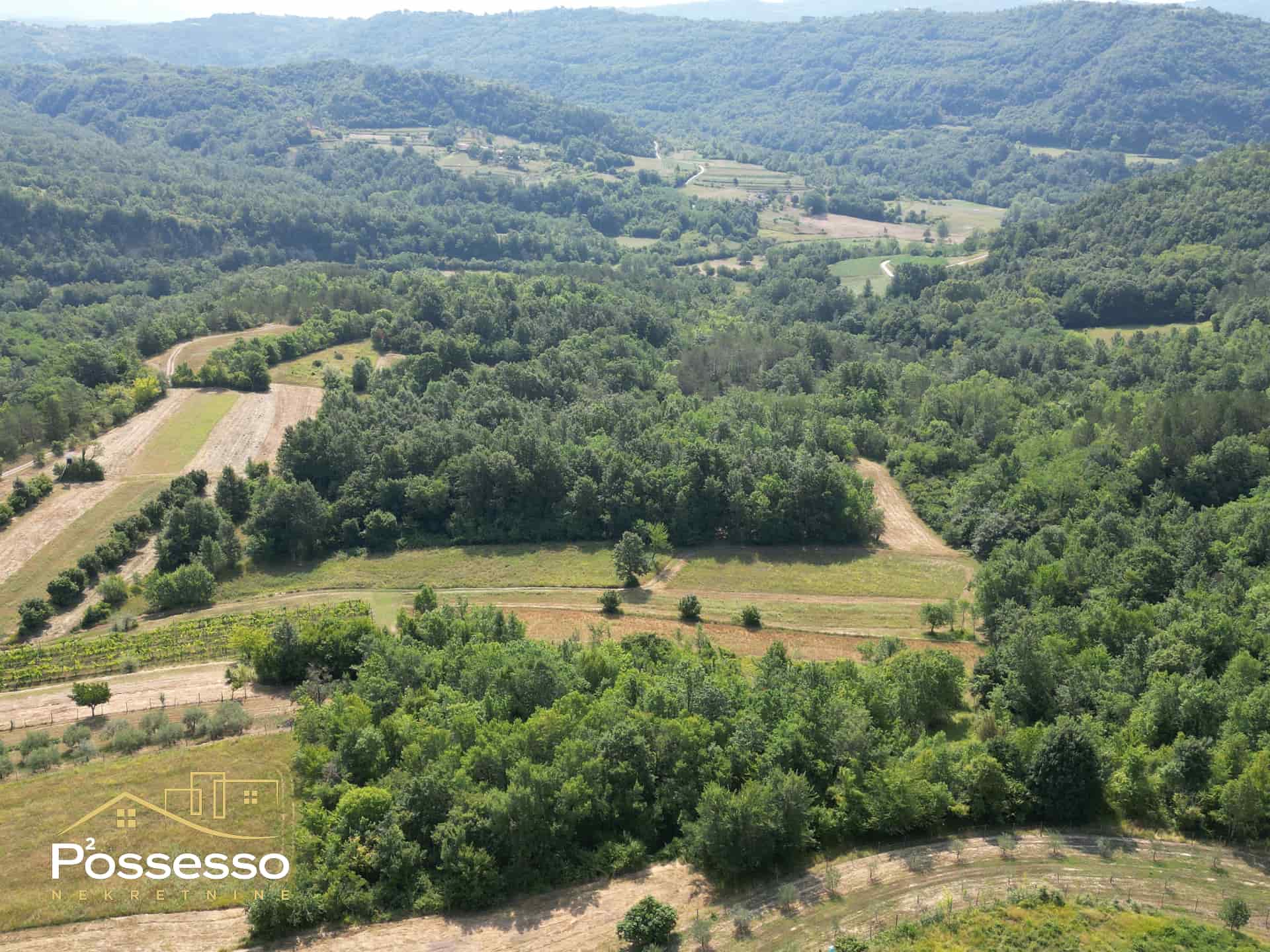 Buzet - zemljište poljoprivredno - Possesso nekretnine Hrvatska