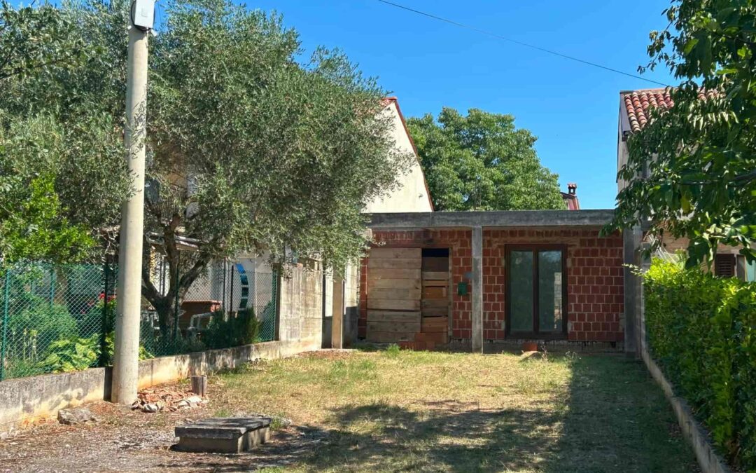 Kaštel – kuća u izgradnji – SAMO KOD NAS