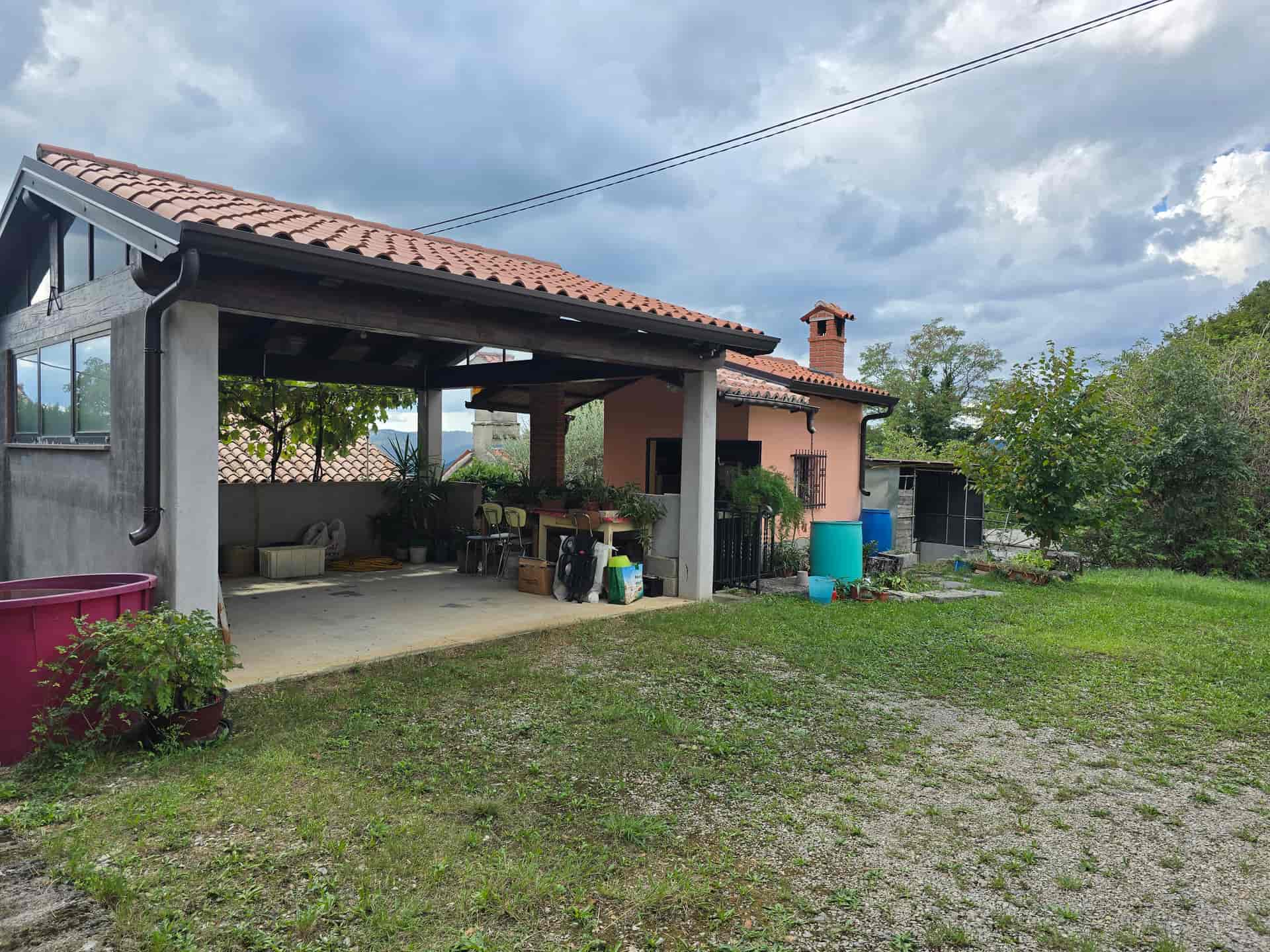 Buzet - imanje - Possesso nekretnine Istra