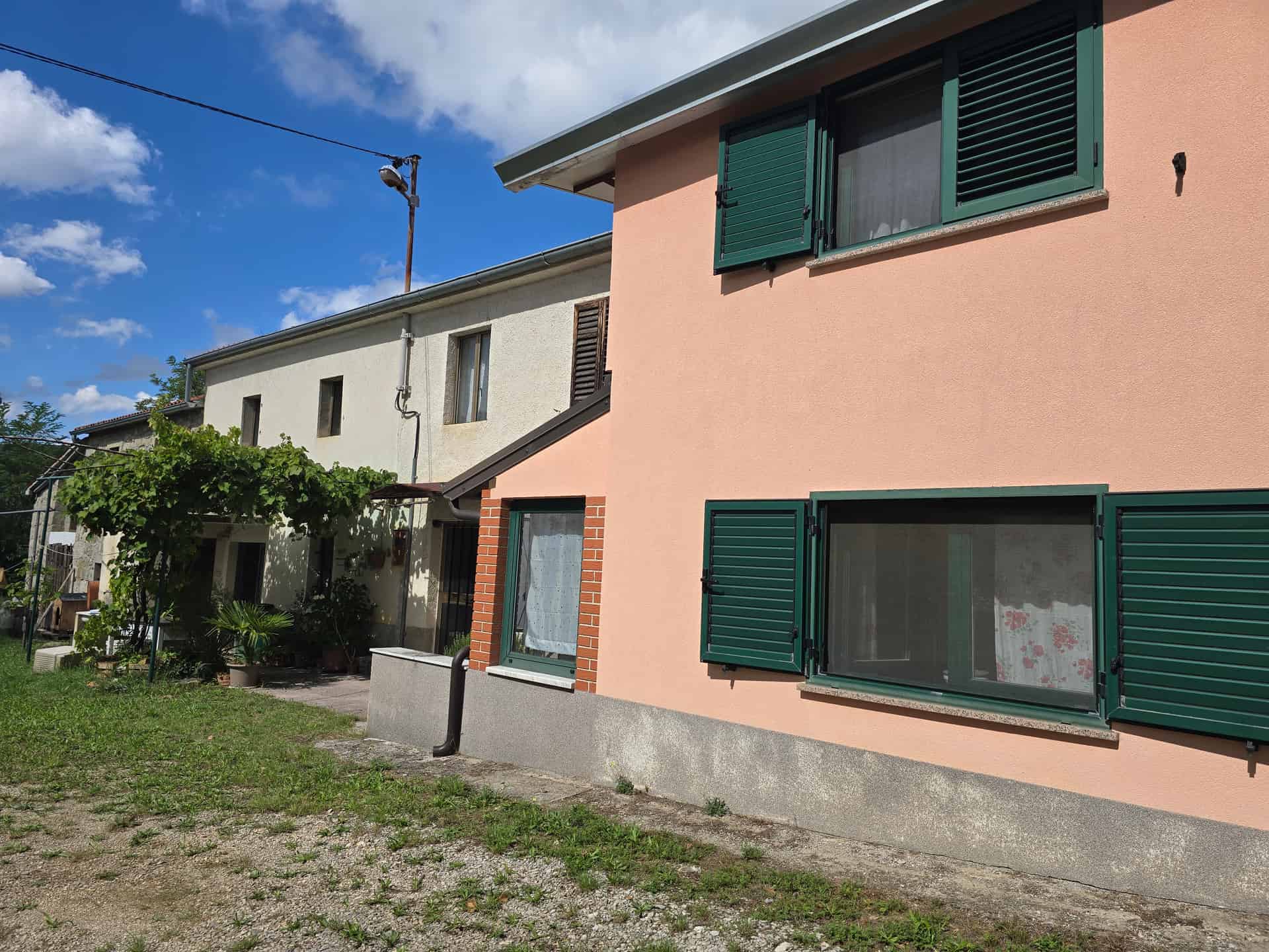 Buzet - imanje - Possesso nekretnine Istra
