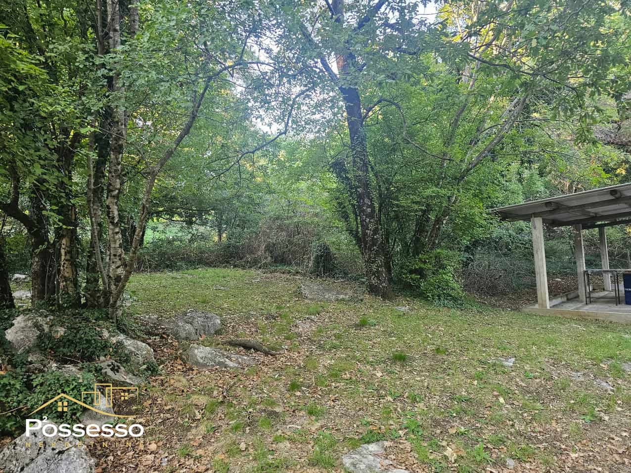 Lupoglav - građevinsko zemljište - Possesso nekretnine